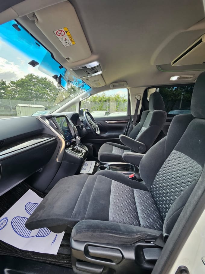 2025 Toyota Vellfire