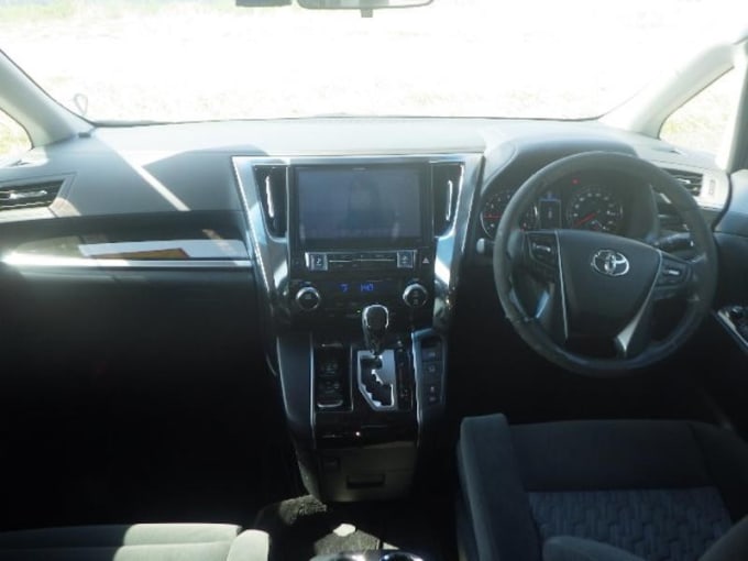2025 Toyota Vellfire