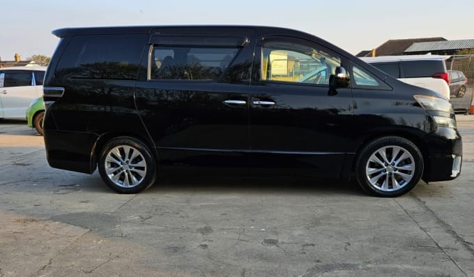 2025 Toyota Vellfire