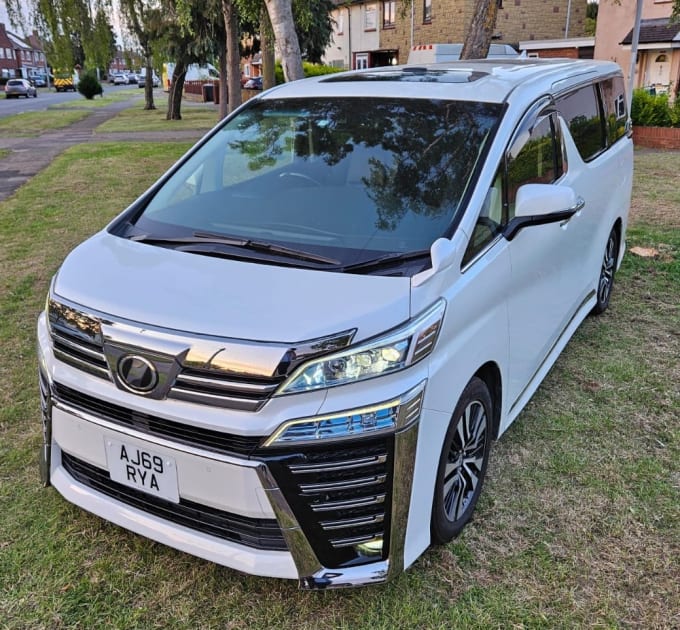 2025 Toyota Vellfire