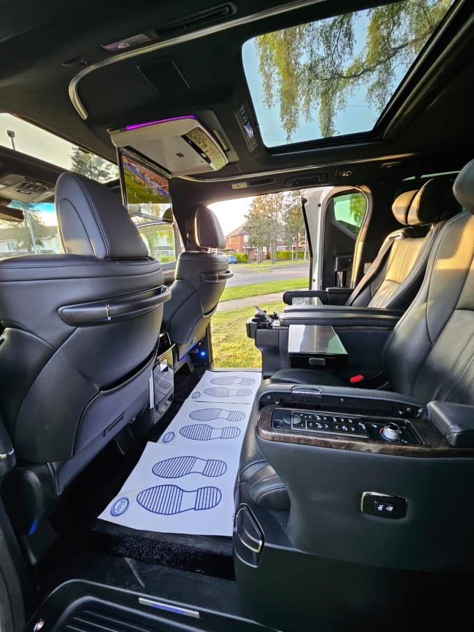2025 Toyota Alphard