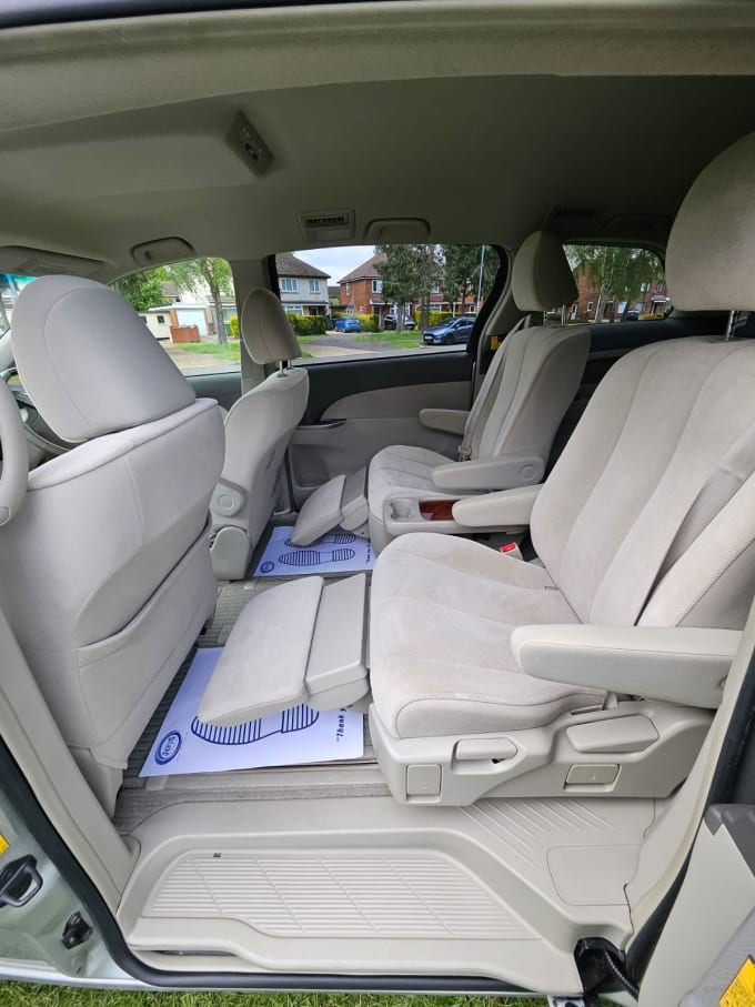 2025 Toyota Estima