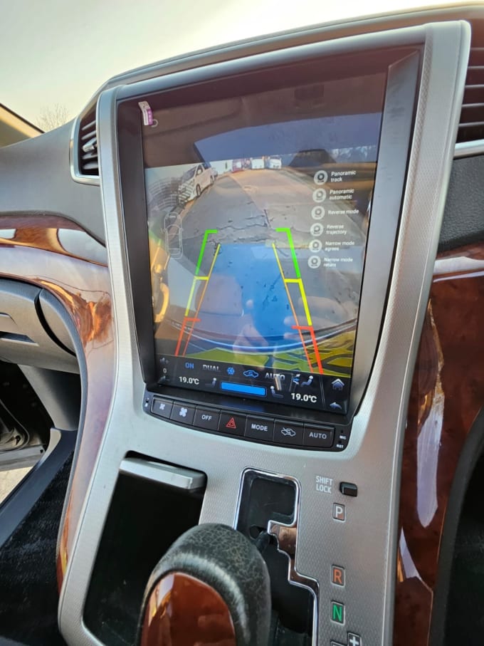 2025 Toyota Vellfire