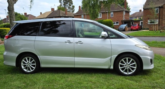 2025 Toyota Estima