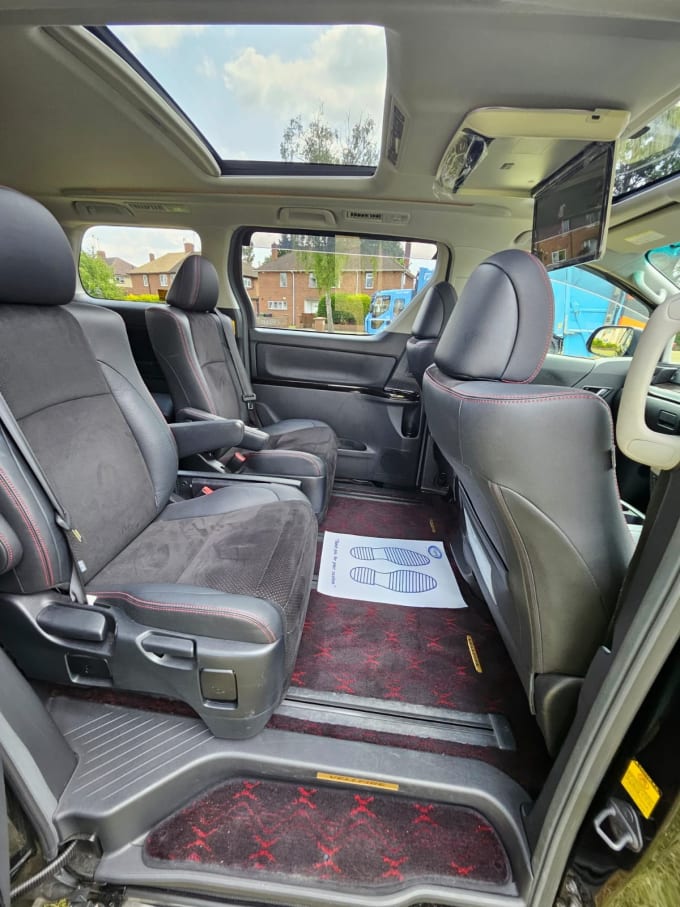 2025 Toyota Vellfire