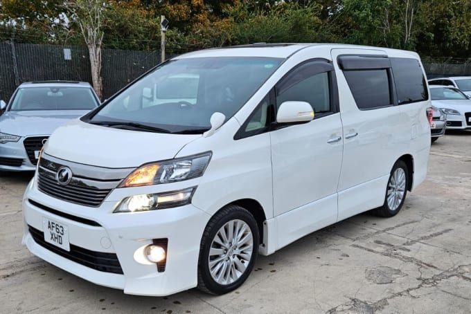 2013 Toyota Vellfire