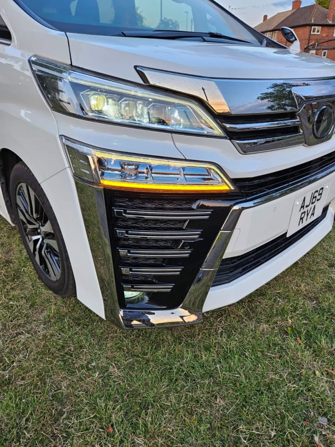 2025 Toyota Vellfire