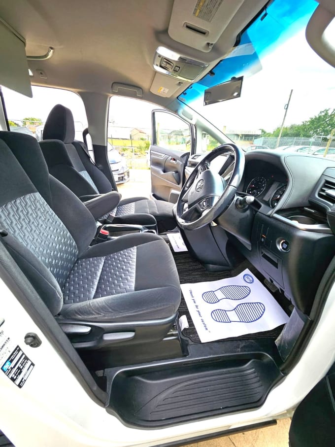 2025 Toyota Vellfire
