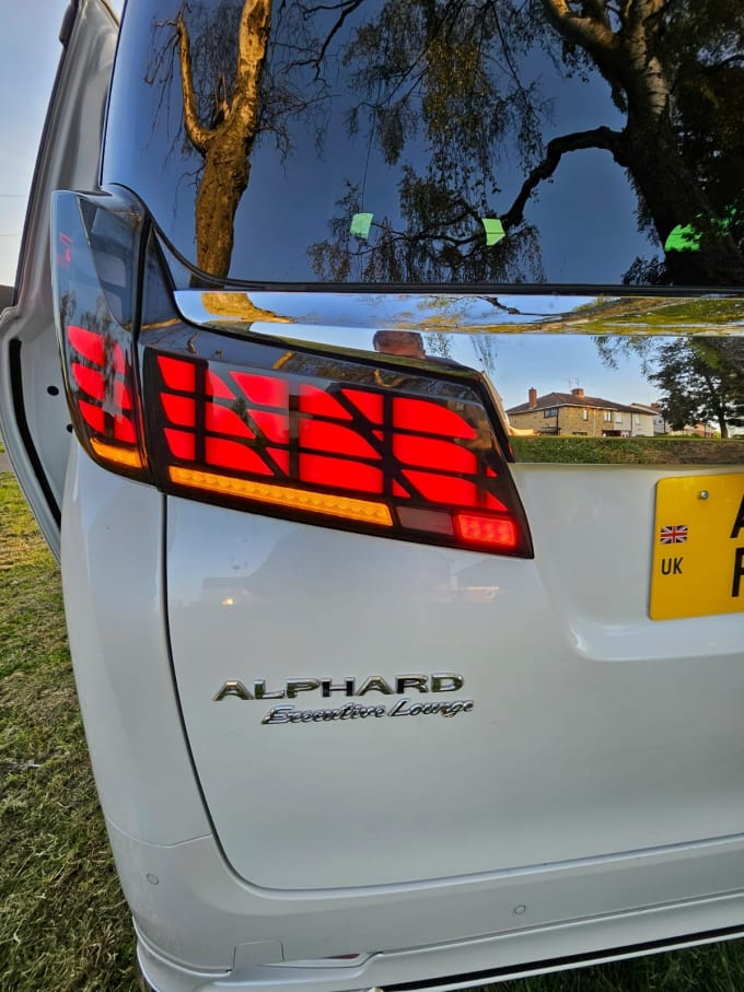 2025 Toyota Alphard