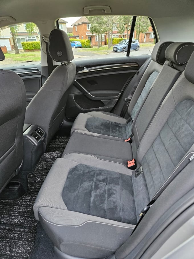 2025 Volkswagen Golf