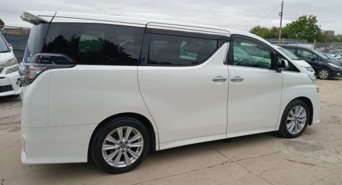2025 Toyota Vellfire
