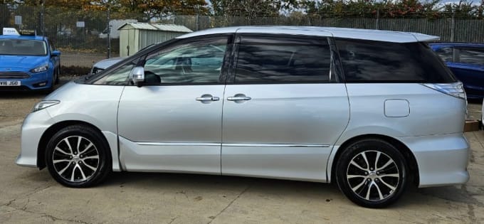 2014 Toyota Estima