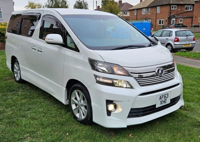 2014 Toyota Vellfire