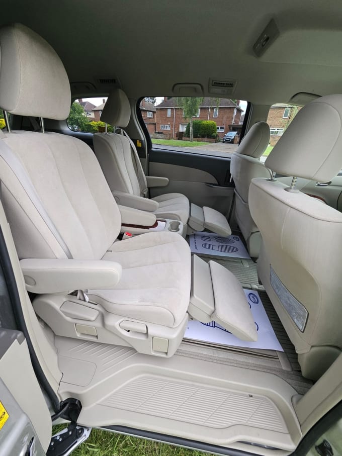 2025 Toyota Estima
