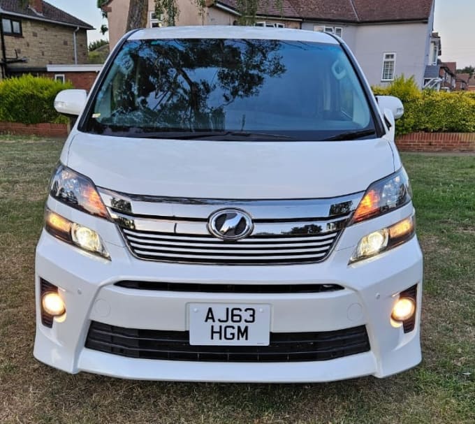 2025 Toyota Vellfire