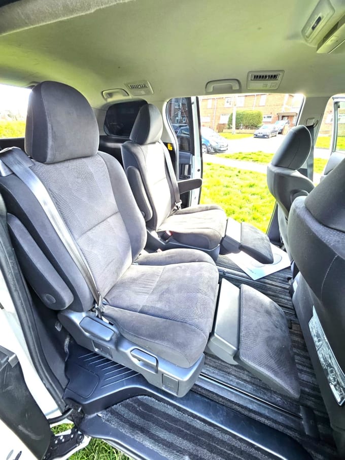 2025 Toyota Estima