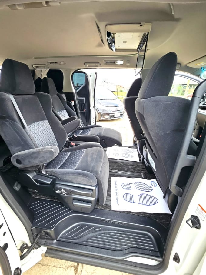 2025 Toyota Vellfire