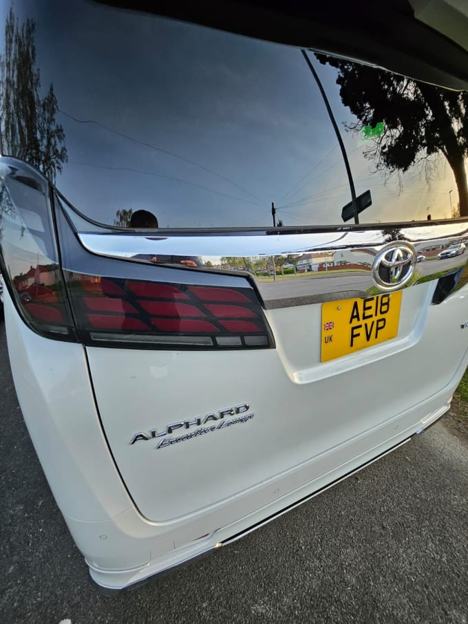 2025 Toyota Alphard