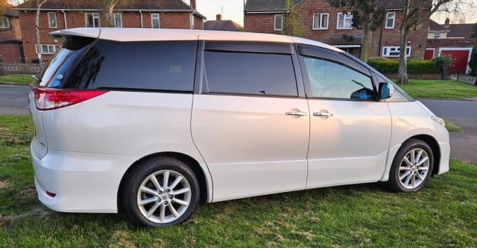 2025 Toyota Estima