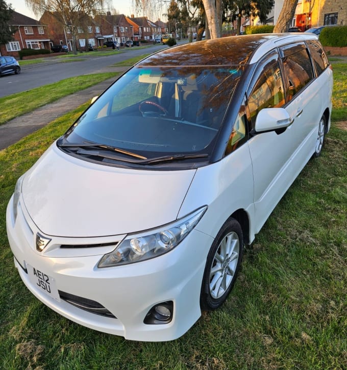 2025 Toyota Estima
