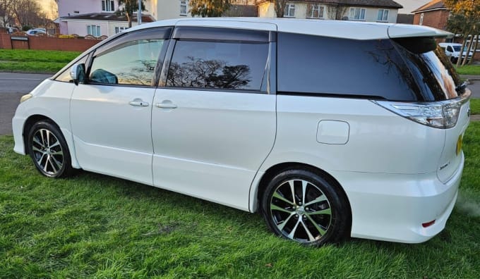 2025 Toyota Estima