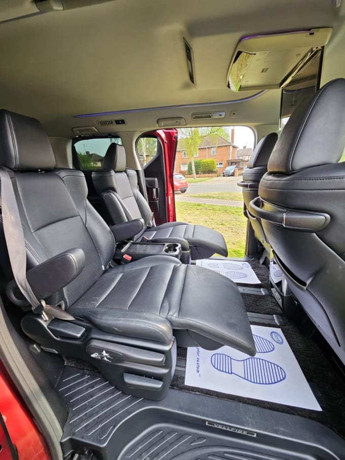 2025 Toyota Vellfire