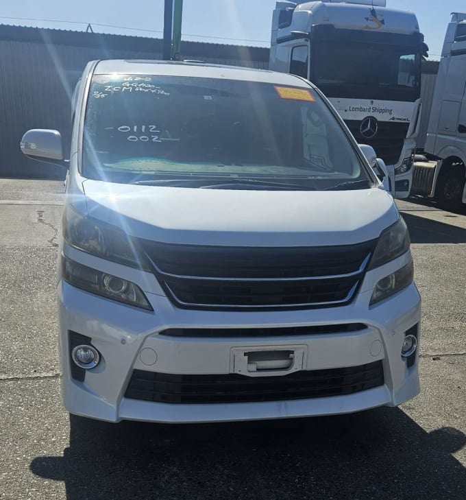 2025 Toyota Vellfire