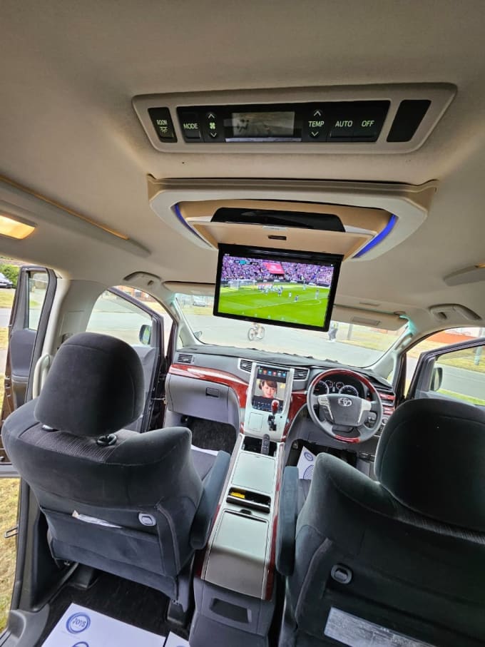 2025 Toyota Vellfire