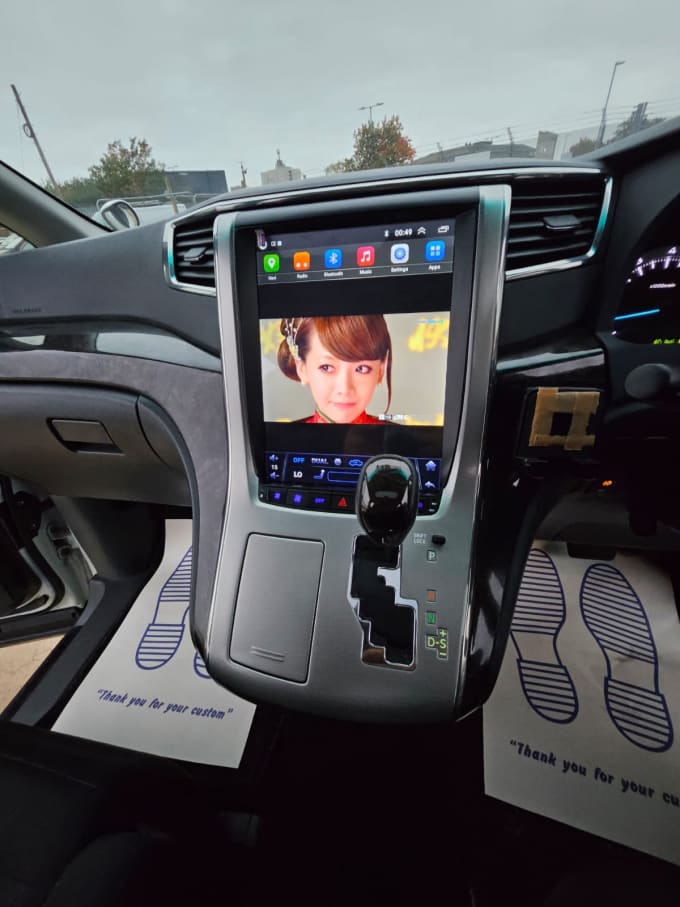 2013 Toyota Vellfire