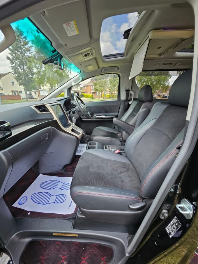 2025 Toyota Vellfire