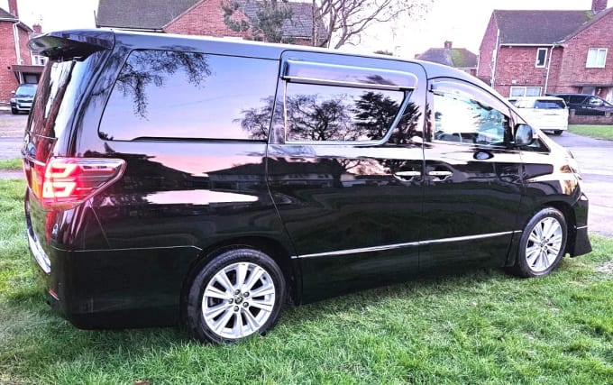 2025 Toyota Vellfire