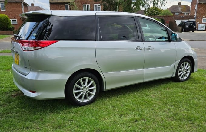 2025 Toyota Estima