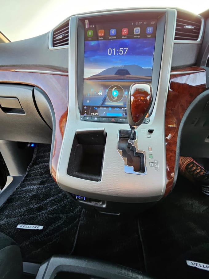 2025 Toyota Vellfire