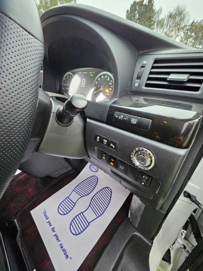 2014 Toyota Vellfire