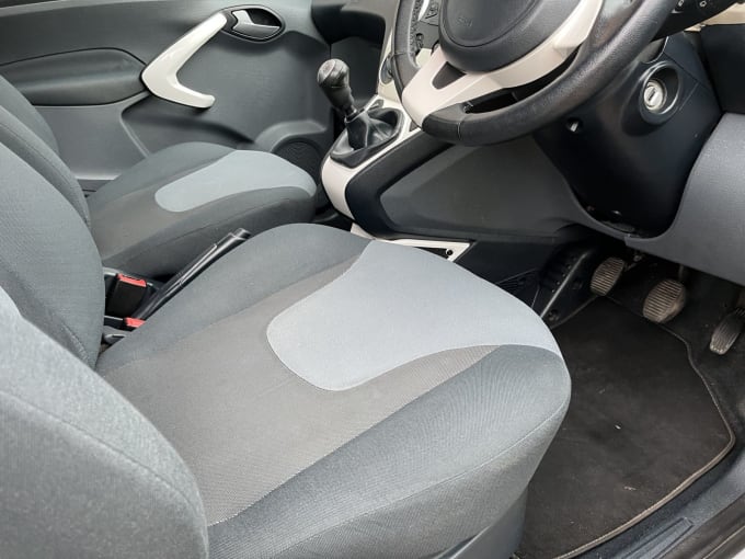 2013 Ford Ka