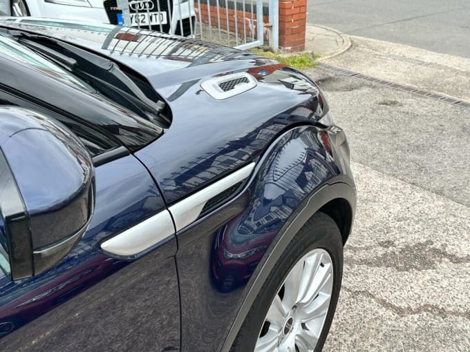 2025 Land Rover Range Rover Evoque