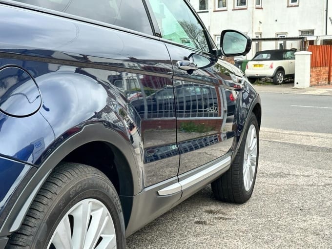 2025 Land Rover Range Rover Evoque