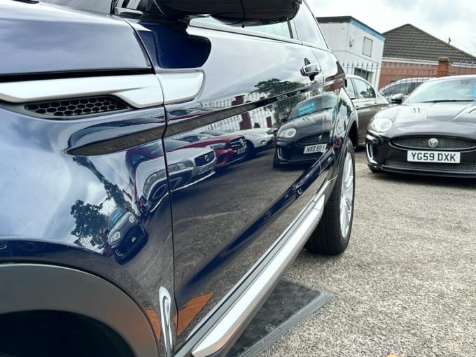 2025 Land Rover Range Rover Evoque