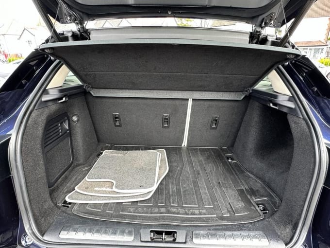 2025 Land Rover Range Rover Evoque