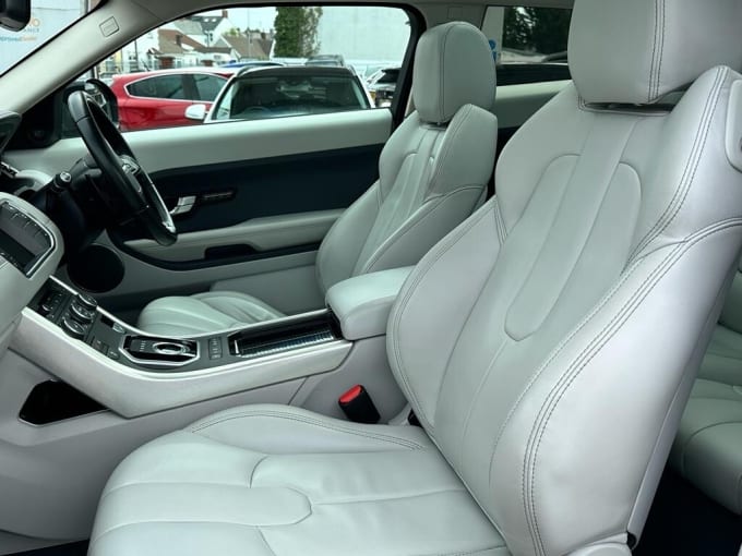 2025 Land Rover Range Rover Evoque