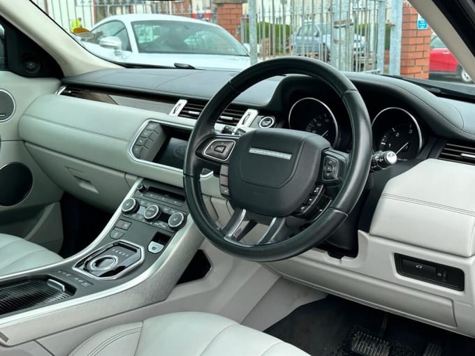 2025 Land Rover Range Rover Evoque