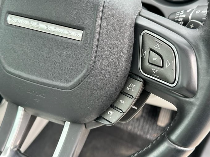 2025 Land Rover Range Rover Evoque