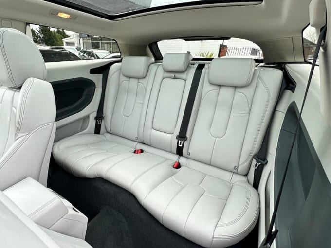 2025 Land Rover Range Rover Evoque