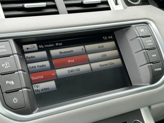 2025 Land Rover Range Rover Evoque