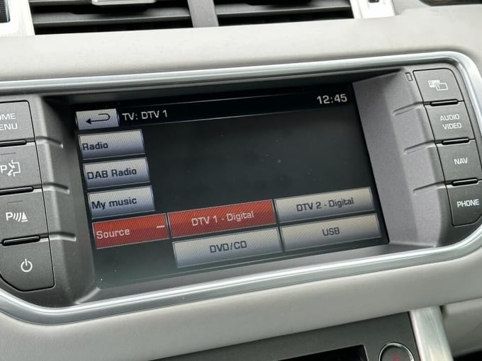 2025 Land Rover Range Rover Evoque