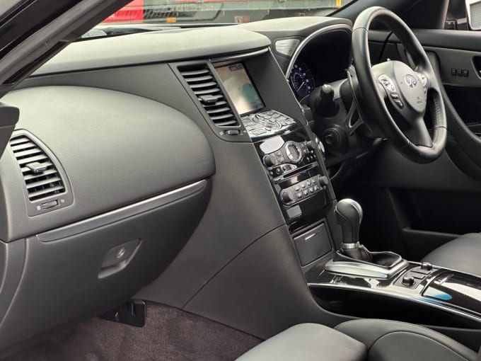 2025 Infiniti Qx70