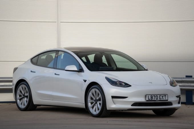 2025 Tesla Model 3