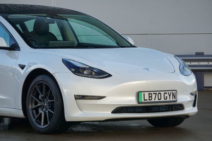 2025 Tesla Model 3