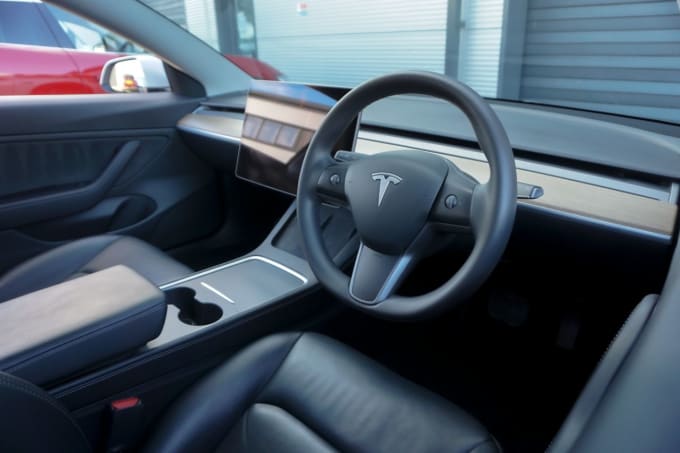 2025 Tesla Model 3