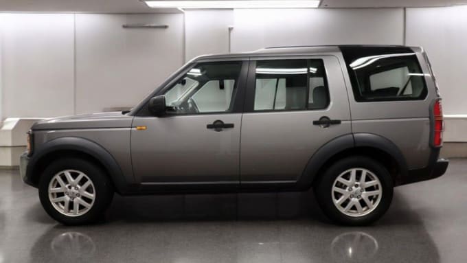 2025 Land Rover Discovery 3